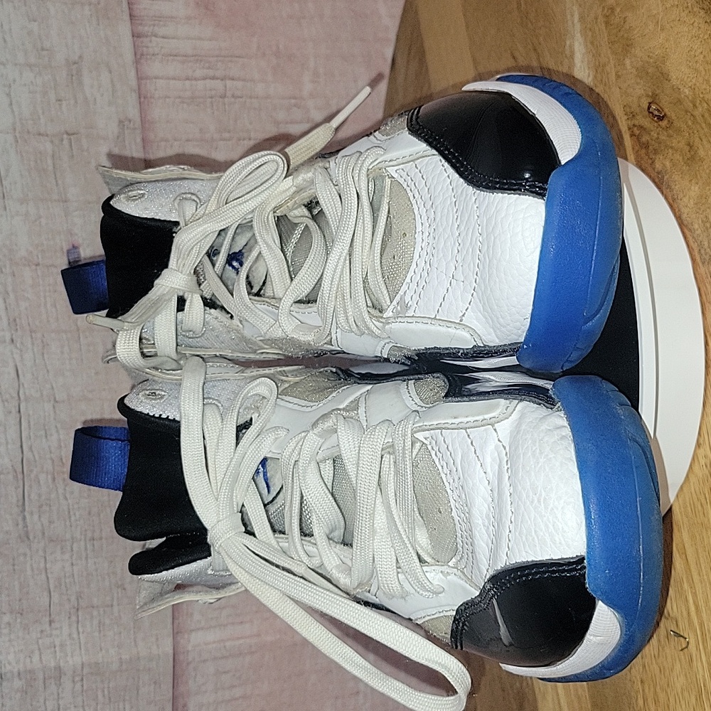 Air Jordan Jumpman Royal Blue Sneakers - Picture 3 of 11
